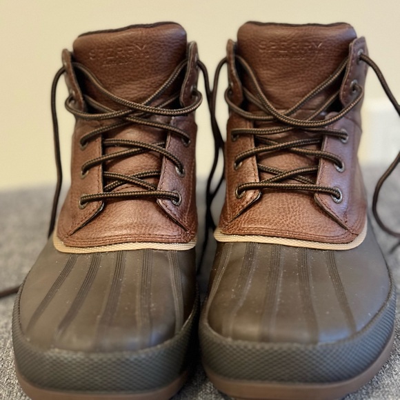 Rugged Outdoor Enthusiast’s Delight: Sperry Top-Sider Duck Boots - Picture 10 of 10